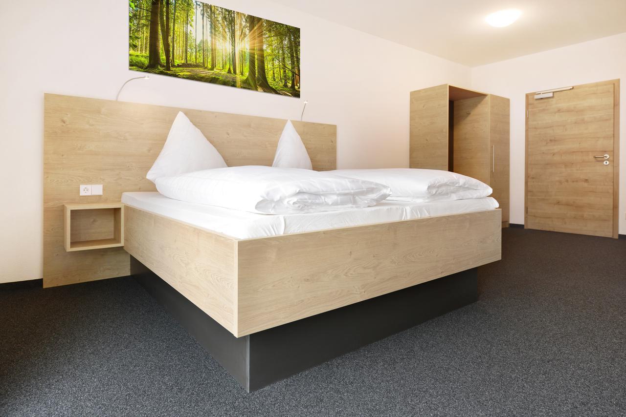 Gasthof Linde - Hotel Blum Unterroth Buitenkant foto